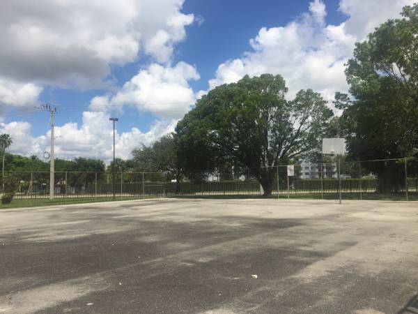 $2,400 / 3br - $2400 SPLENDID 3b/2b IN SUNRISE TOWNE (SUNRISE)64001846431363123