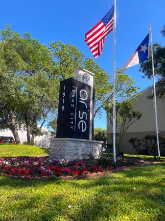 $1199.00 / 2br - 1000ft2 - Fall in Love with 1,000 Sq Ft of Comfort – Now Just $1,199!63812532493953120