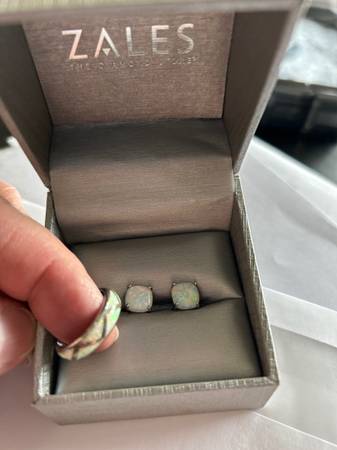 Opal Ring and Earringds 1