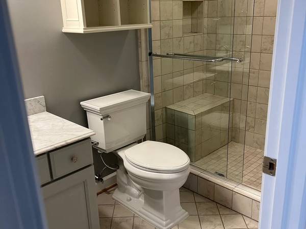 $1,400 / 1br - 940ft2 - Huge Furnished One Bedroom One Bathroom (Arlington, VA)63822288649859122