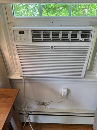 GE 14,000 BTU Window AC 1