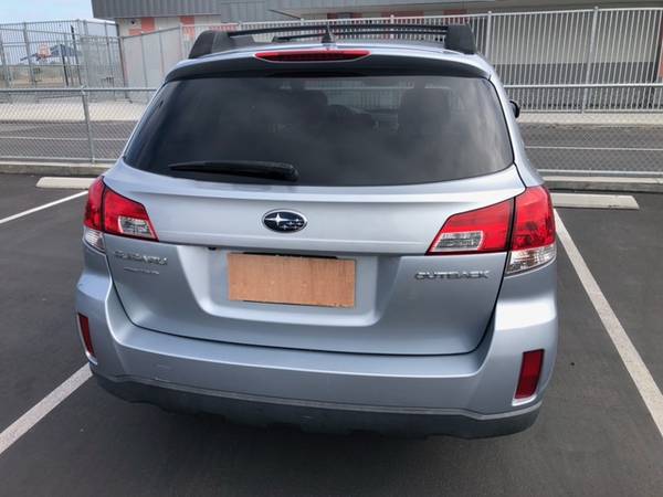 2014 Subaru Outback Limited - $8,00063440259642241123