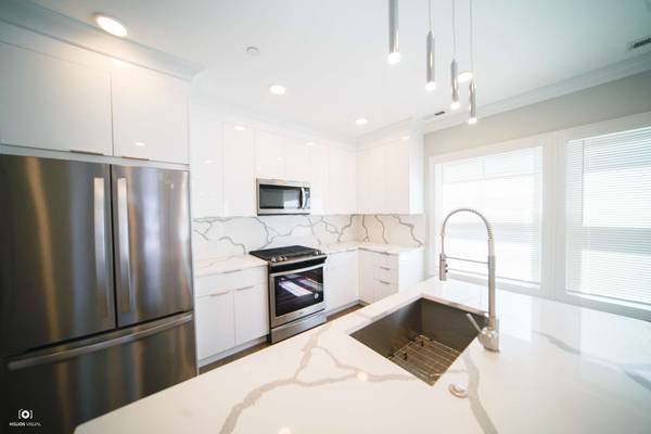 $5,400 / 5br - 1628ft2 - For Rent - Amazing Renovated Allston 5 Bed/2 Bath - 1 Parking W/D in U (Allston)63912518345219121