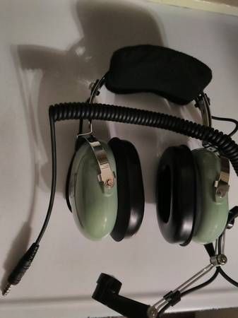 Headset - David Clark 1