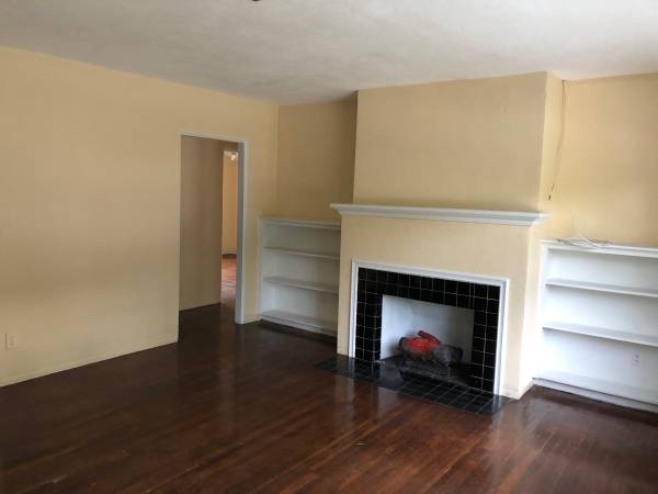 $2,500 / 3br - Casa de 3 dormitorios y 2 baños en excelente vecindario (Ft Pierce)63799660088323122