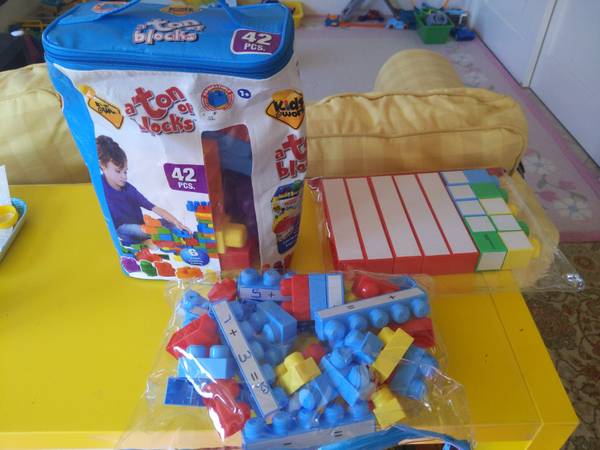 Duplos, battery operated pets, pillows and cardboard house - $100 (albany / el cerrito)63470084177027120