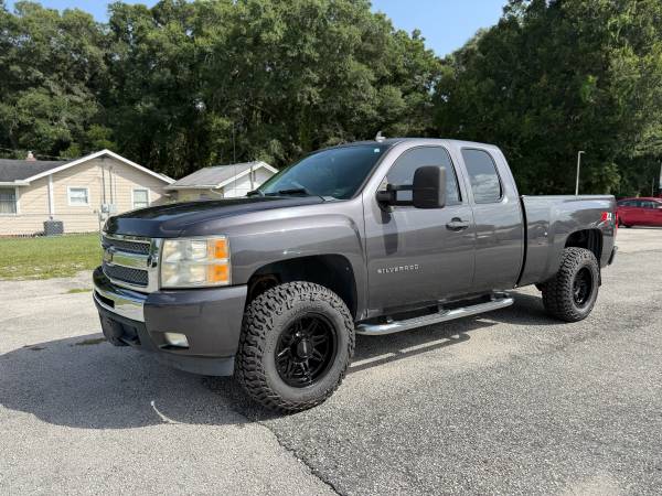 2011 Chevy Silverado 1