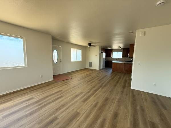 $2,200 / 2hab - 212 North B (Lompoc)63663819446275123