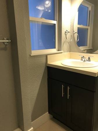 $1,895 / 500ft2 - Studio located 10 mins away from downtown Glen Park & BART station (glen park)64000590866433124