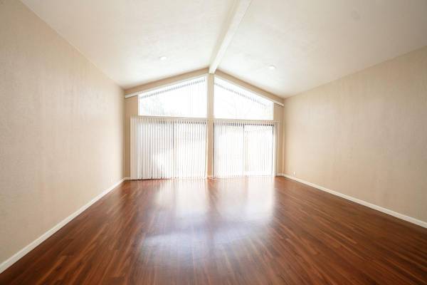 $1,725 / 1br - 620ft2 - Cabañas de un solo nivel, accesorios de iluminación contemporáneos (fairfield / vacaville)63658061593089120