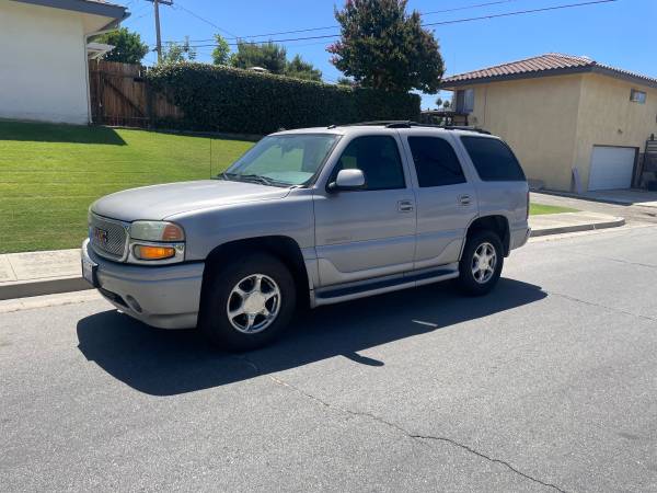 2003  gmc yukon  denali all wheel drive - $4,600 (bakersfield)63613744686467123