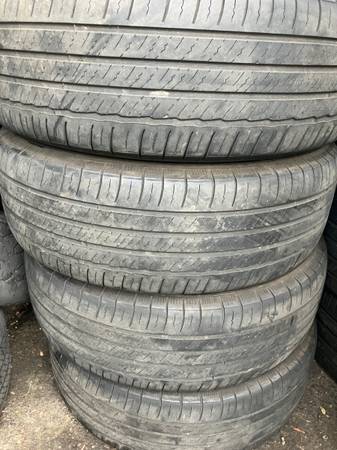 Tires 235-65r18 michelin 1