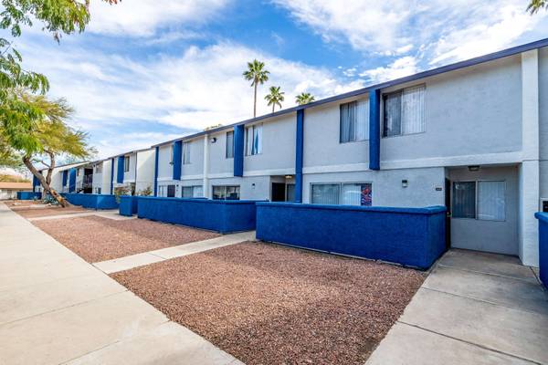 $952 / 2br - 850ft2 - 2 bedroom, Located in Tucson, Spacious Walk-In Closets (3201 E Seneca St, Tucson, AZ)63674860553603123