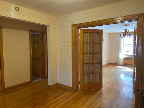 $399,000 / 2br - 900ft2 - Spacious 2 Bedrooms On Shore Rd (Bay Ridge Brooklyn)63816602294147123