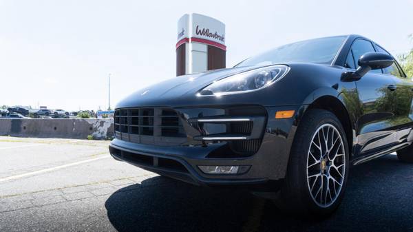 その他 Macan2016 PORSCHE MACAN 95B Right Side Tailgate Gas Strut 95B827602A
