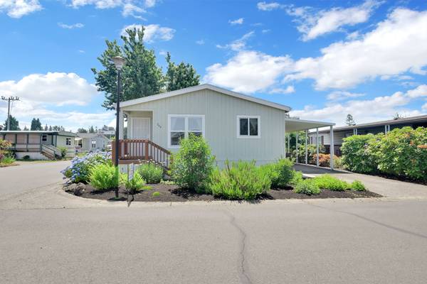 MOVER or Home can stay on site in Santiago Estates 55+ Spc 204 1