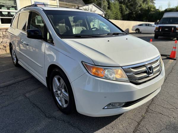2013 Honda Odyssey White - $1800 DOWNPAYMENT - BUY HERE PAY HERE - PER - $1,800 (Doraville)63621024419841122