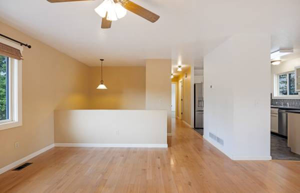 $615,000 / 4br - 2112ft2 - REDUCED! New Listing Near The Wye (8960 Marigold Court)63656975794689124