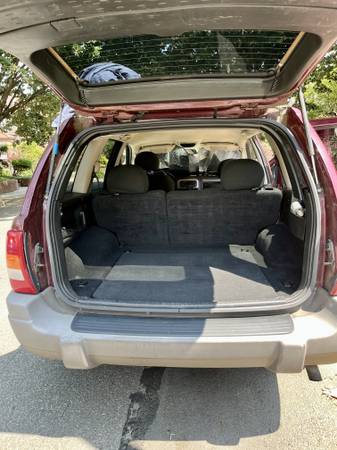 Well shaped 2002 Jeep Grand Cherokee - $3,550 (Rego Park)63654710054147122