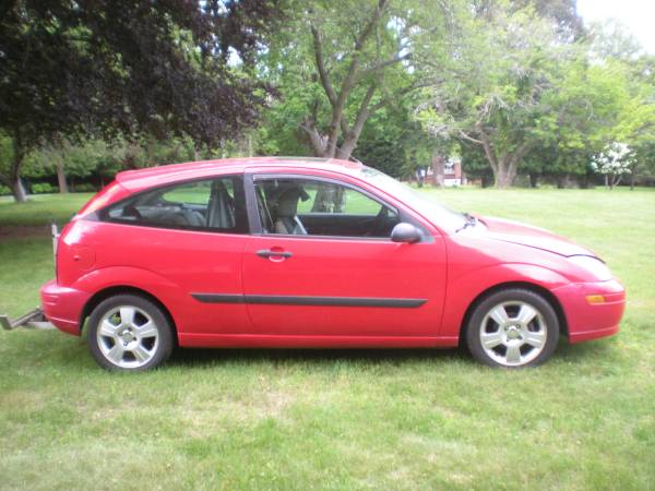 2003 FORD FOCUS ZX3 1