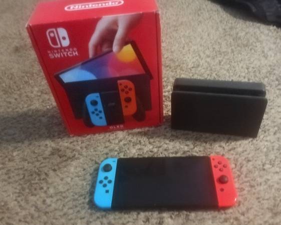 Nintendo Switch OLED 1