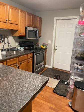 $1,000 / 3br - Room for rent $1,000 Everything Included63969737611267124