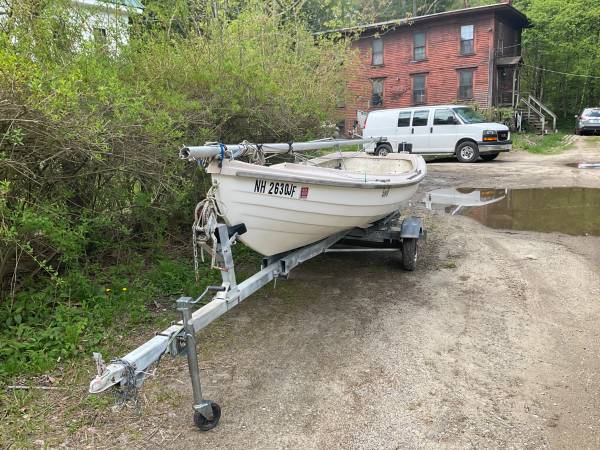 17 ft. Sailboat 1