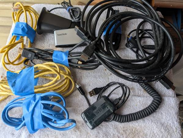 TV/Computer cables 1