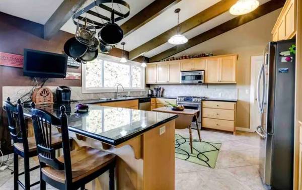 1br - Large Private Room Available 1