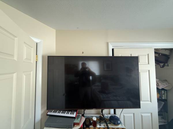 TV for sale : Sony Bravia 65” 4K Ultra HD Smart TV – Model XBR-65X850D 1