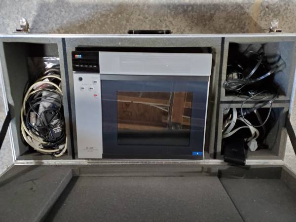 Sharp QA-1050 Color Computer/Video Projection Panel 1