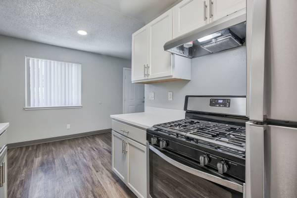 $2,088 / 2br - Great Community, Pet Friendly and Affordable! (brentwood / oakley)63928542919298124