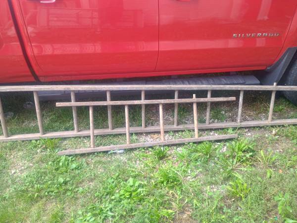2 antique ladders 1