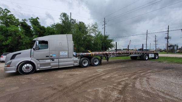 2011 Volvo vnl 64t sleeper - Photo 8