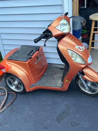 Electric 3 whl   Bike parts 1