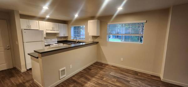 $2,478 / 2br - 945ft2 - 2bed 2bath in beautiful & quiet location close to everything! (Edmonds - Olympic View Arena)63944966308738121