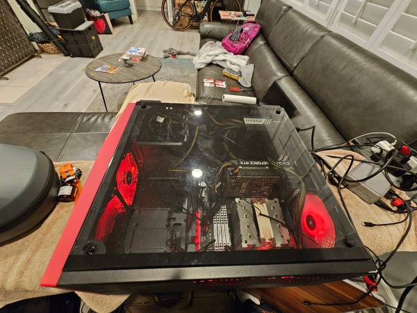 PC personalizado para juegos – Ryzen 5 / RTX 2060 / 32 GB de RAM / SSD de 2 TB - $300 (whittier)63471348967427122