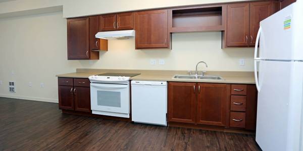 $1,198 / 1br - Colorado Springs CO, 1/BD 1/BA, Storage Available (6010 Tutt Blvd, Colorado Springs, CO)63658145980545120