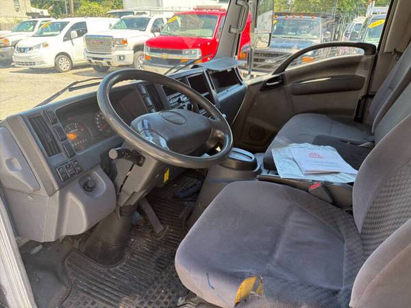 2010 Isuzu NPR HD w/ - Photo 8