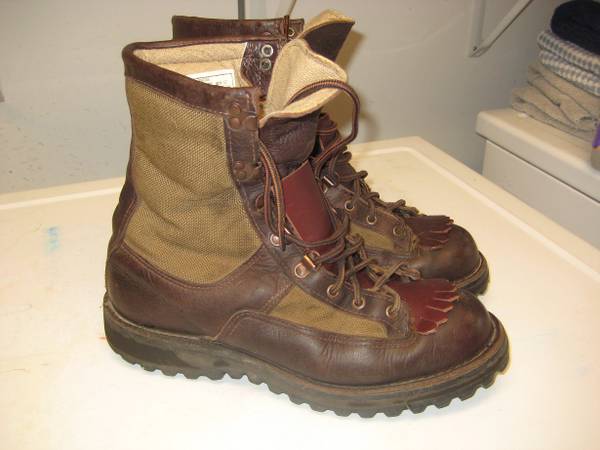Danner Grouse Model Boots Size 9  - FIT LIKE 9 1/2 1