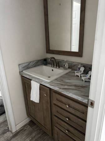 $900 / 3br - 1200ft2 - Room for rent in a newly manufacuted home (Clearwater)63991226012163123