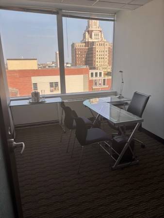 $400 Halloween SpecailPRIVATE OFFICE & FREE GYM FOR ON ONLY $400 A MONTH!! (Philadelphia)64046034104579121