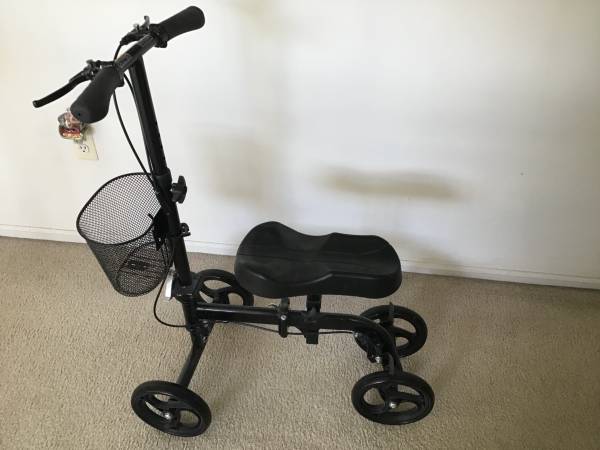 Knee scooter 1