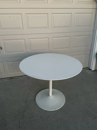 White Round Table 1