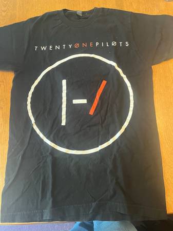TwentyOnePilots Shirt 1