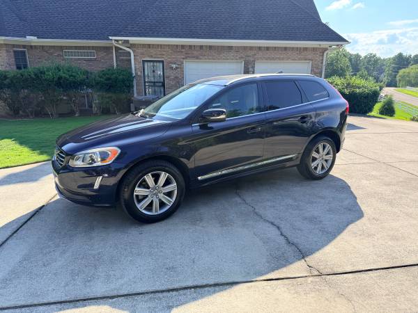 2016 Volvo XC60 T6 AWD 1