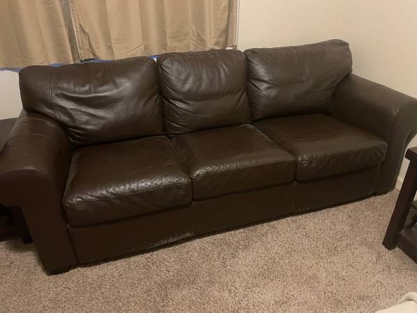 Free Leather Couch 1