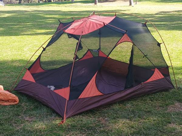 REI'S--Aries 3 backpacking tent 1
