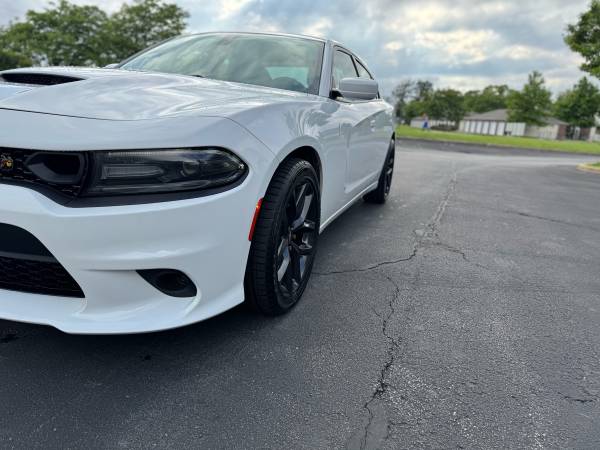 Dodge charger 2019 - $15,000 (Indianapolis)63622014537857122