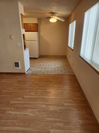 $1,163 / 1br - 1 bedroom, Courtyard, Located in Portland (7531 SE Steele St, Portland, OR)63999455874818122